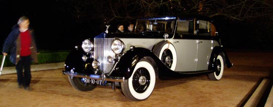 um belíssimo Rolls Royce na Casa de Serralves