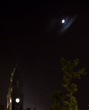 Torre da Câmara e Lua